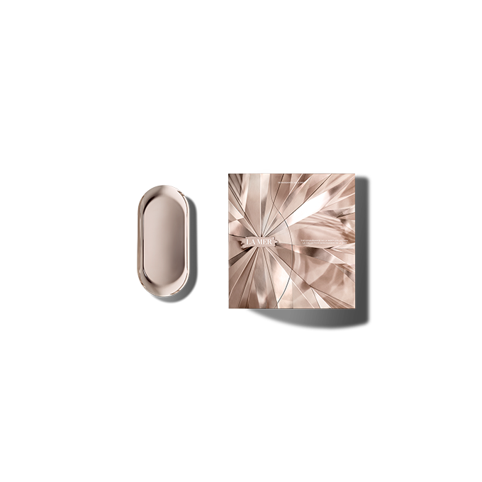 The Genaissance de la Mer™ Collection